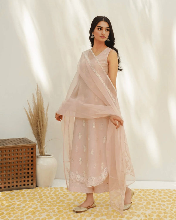 Dusty Pink Outfit